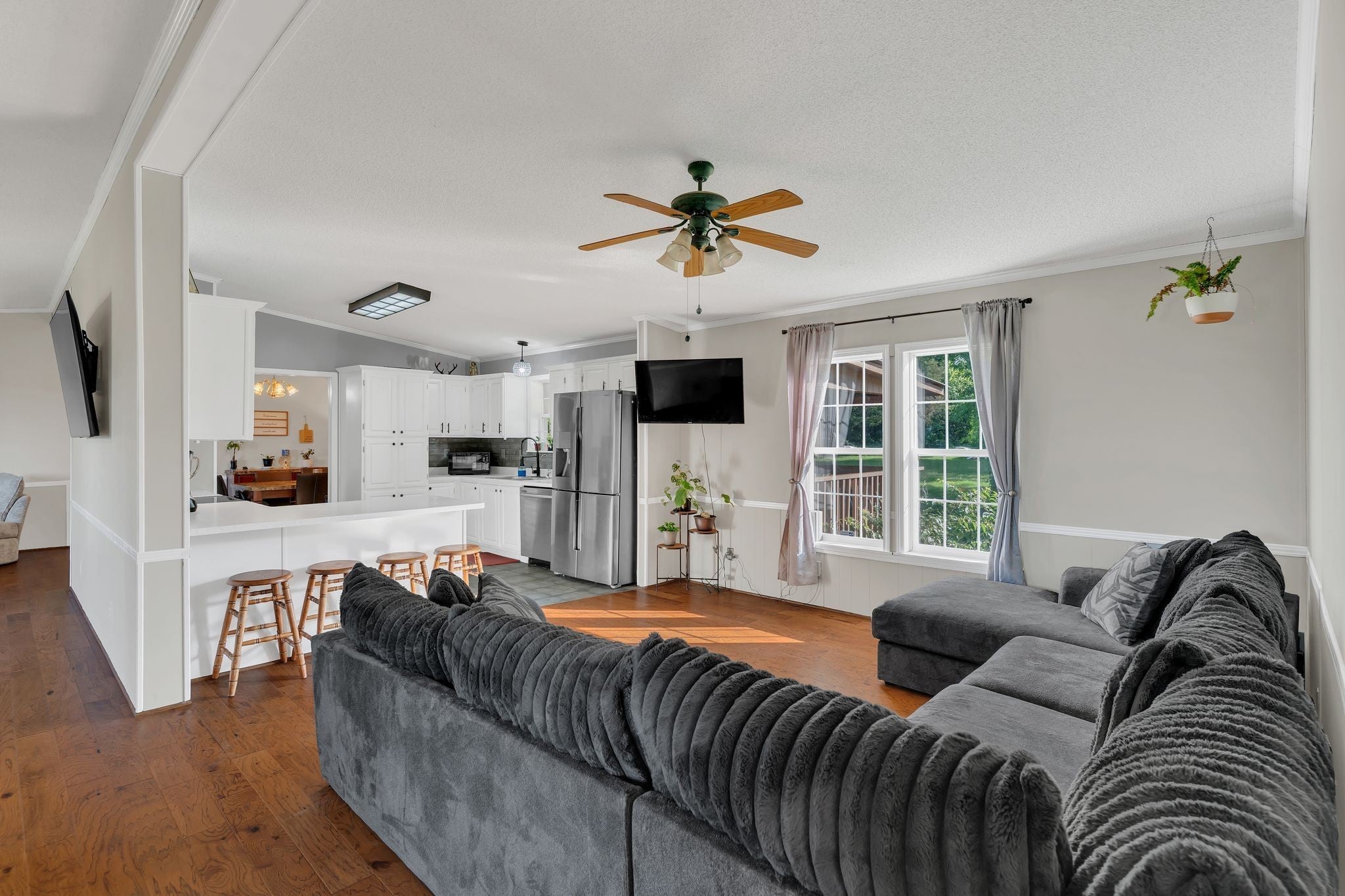 Photo of Listing #3098523