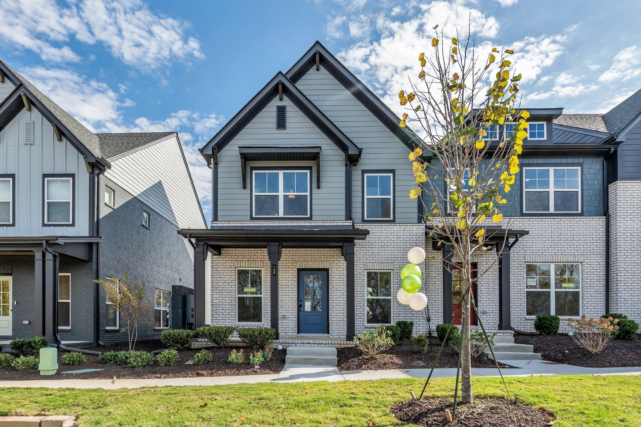 Photo of Listing #3098589