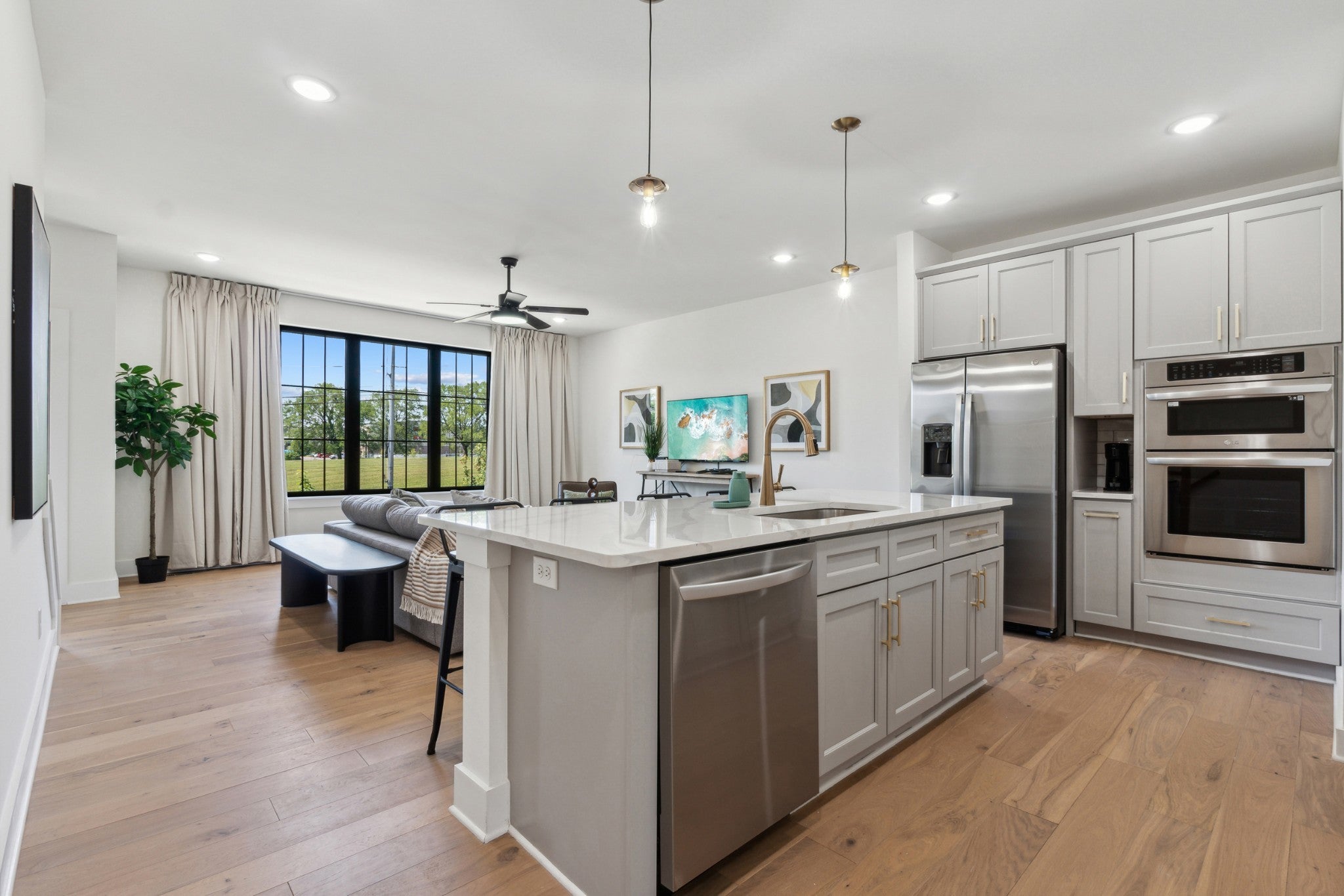 Photo of Listing #3098625