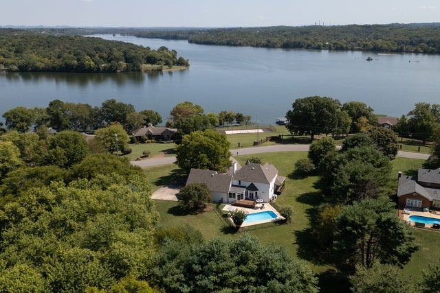 1210 Windsor Dr, Gallatin