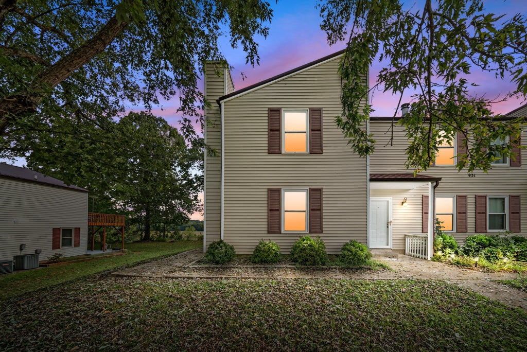 931 Kingsbury Dr A, Clarksville