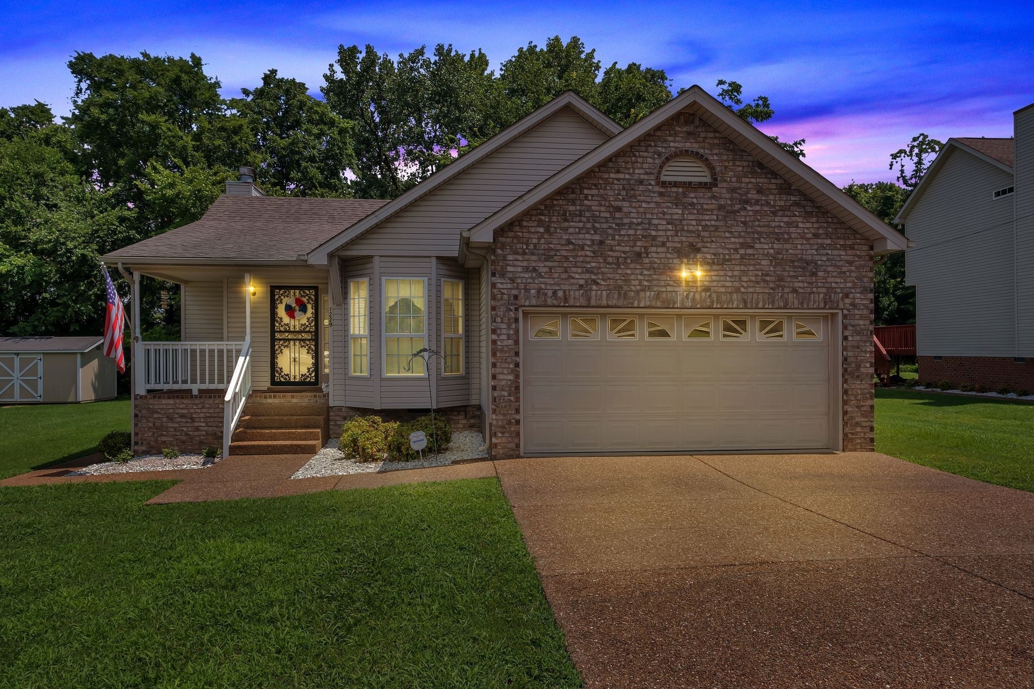 Photo of Listing #3099002