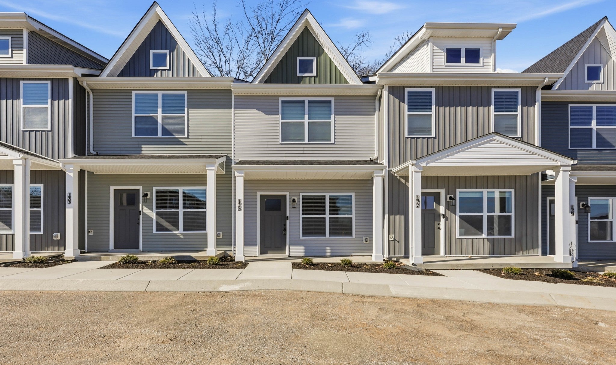 Photo of Listing #3099003