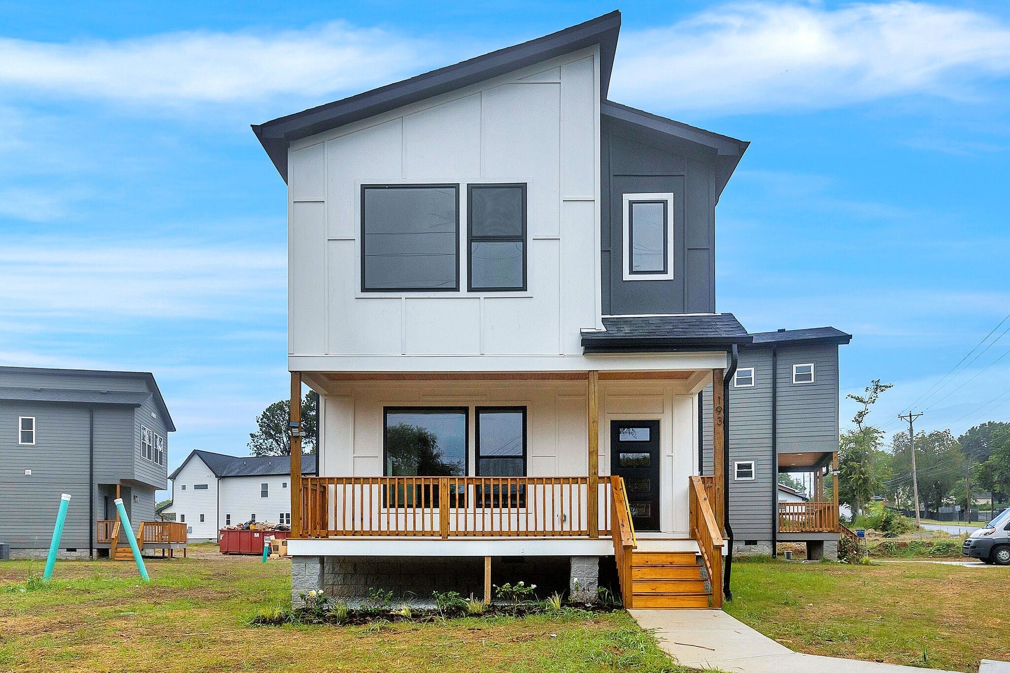 Photo of Listing #3099241