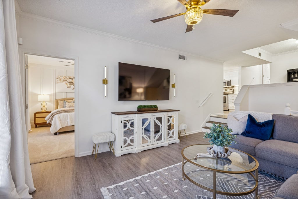 2045 Stokes Ln, Nashville