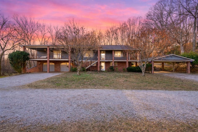 1000 Sendero Bad, Dickson