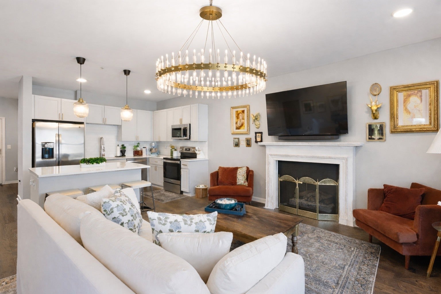 Photo of Listing #3111177