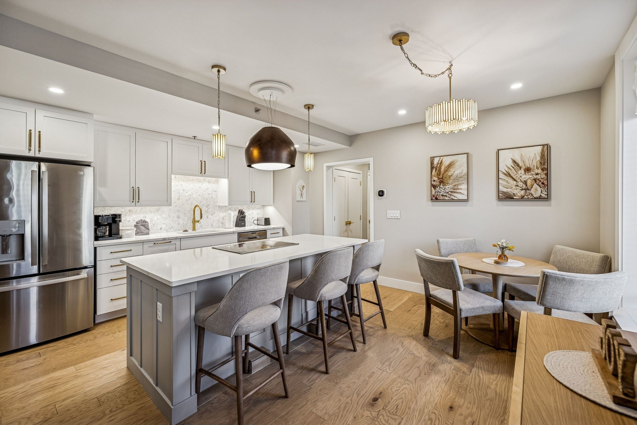 Photo of Listing #3111296