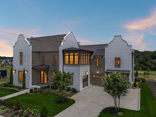 8725 Weller Ln, College Grove