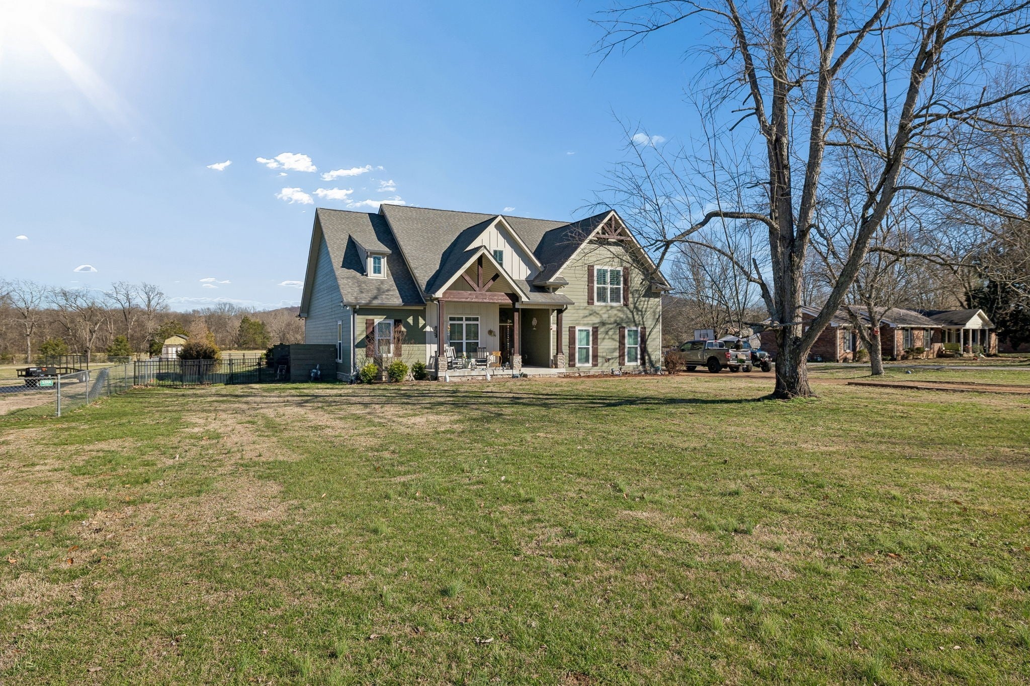 Photo of Listing #3111811