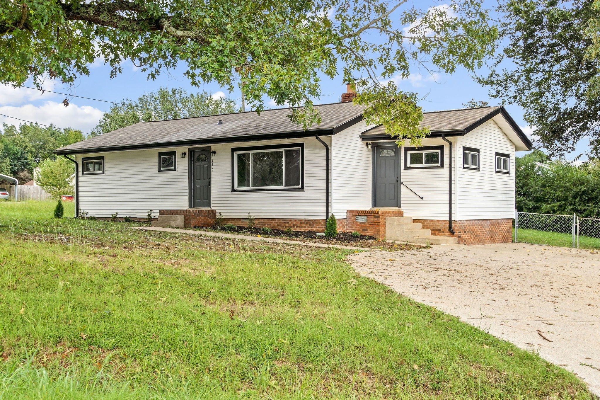 Photo of Listing #3111819