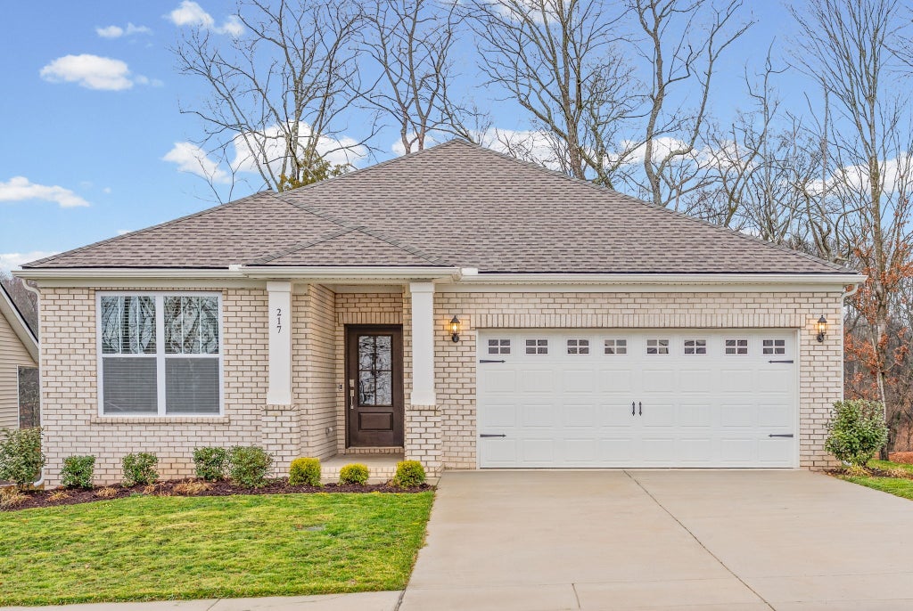 217 Viceroy Dr, Clarksville