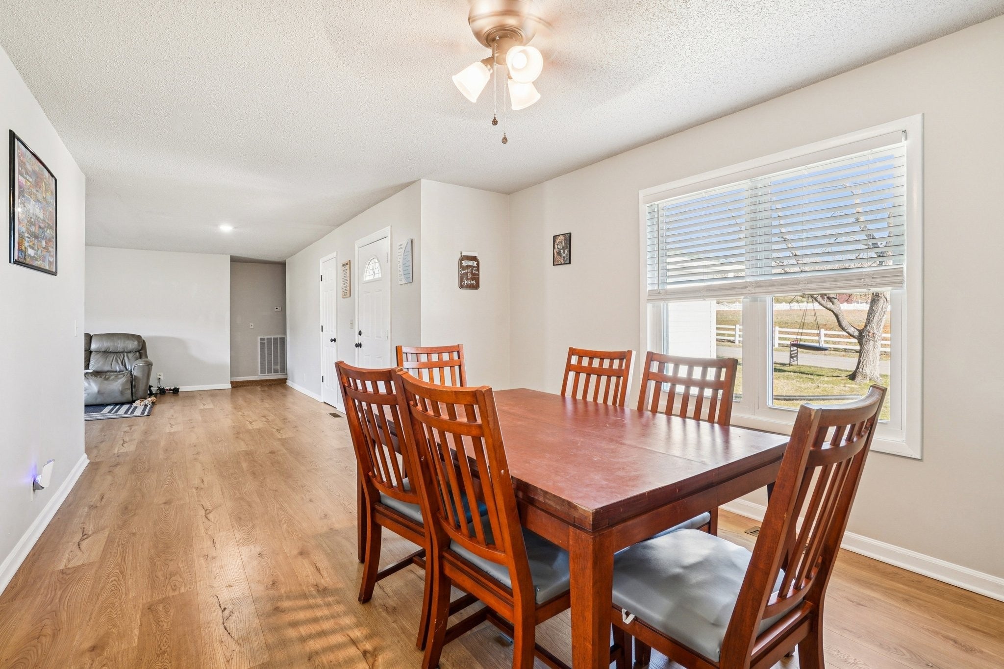 Photo of Listing #3112092