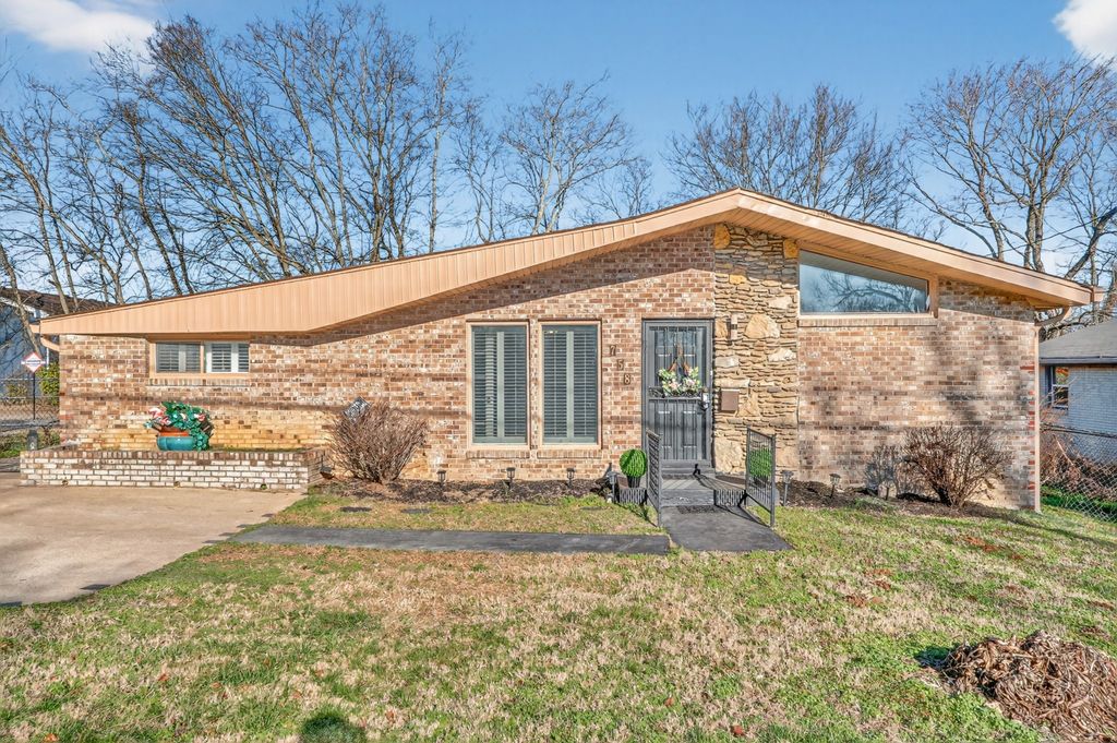 758 Moormans Arm Rd, Nashville