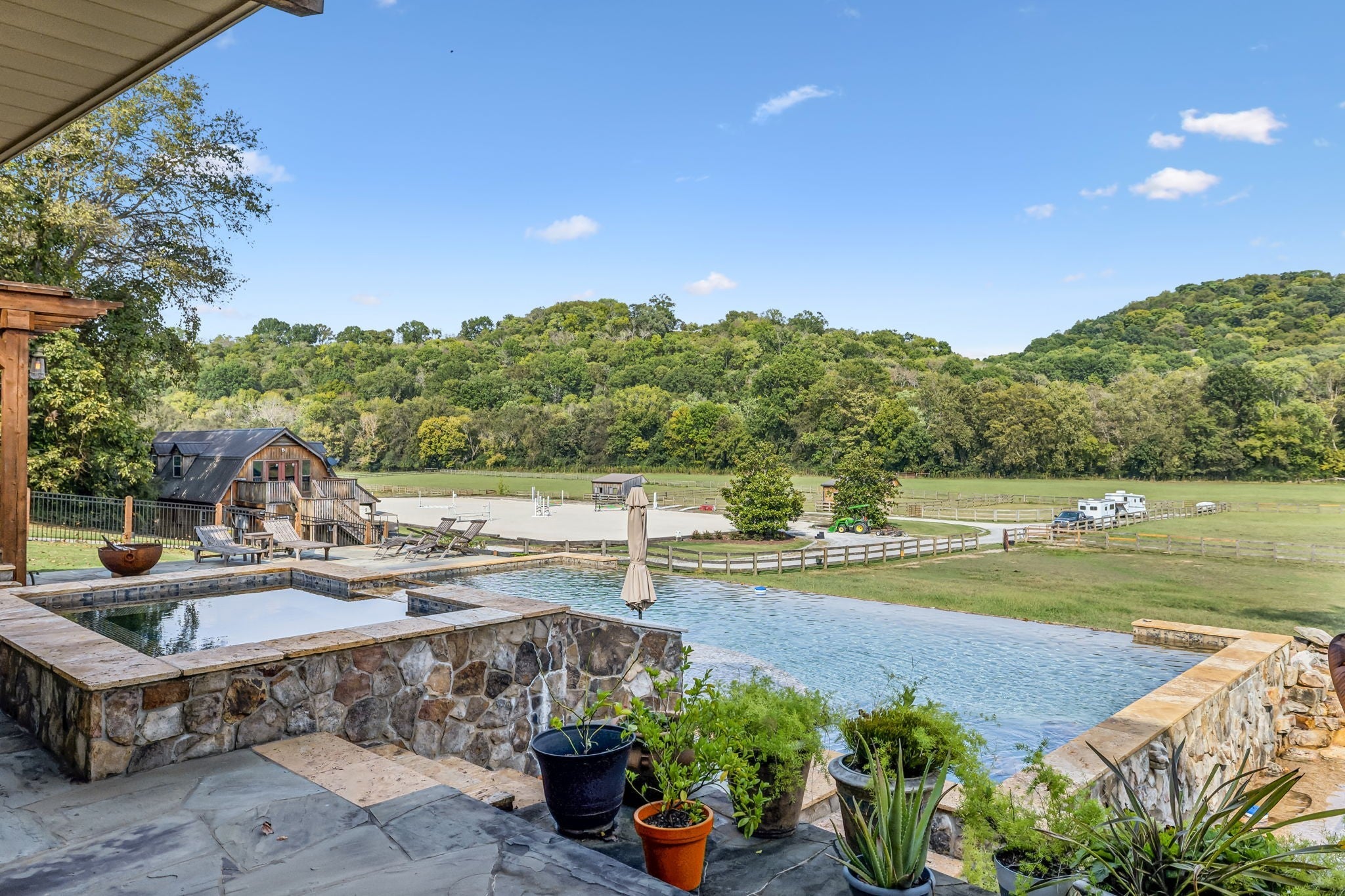 Photo of Listing #3112260