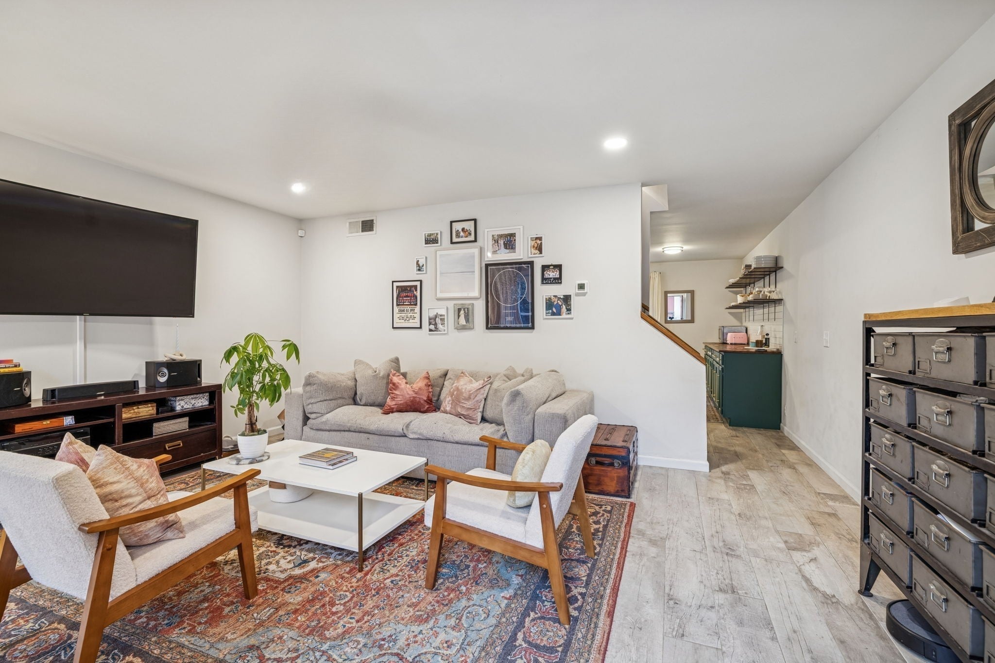 Photo of Listing #3112603