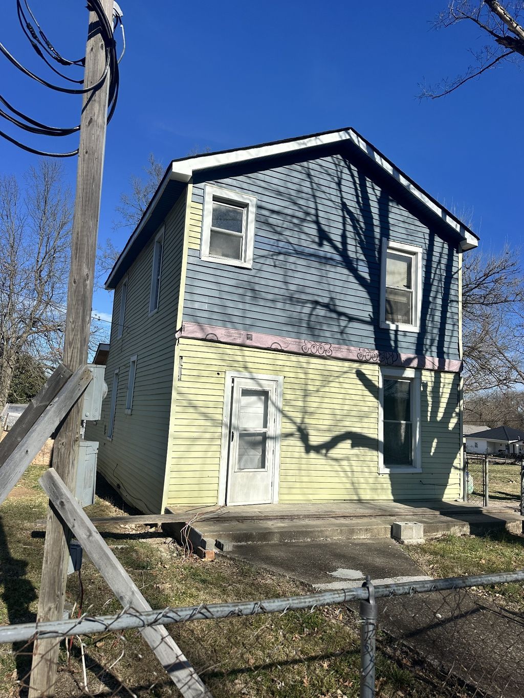 412 W 2nd St, Hopkinsville