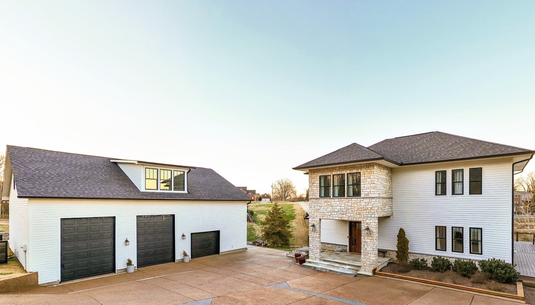 Photo of Listing #3116172