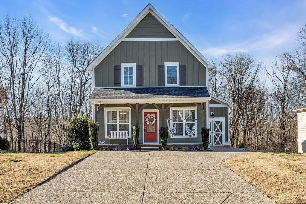 321 Evans Dr, Tullahoma
