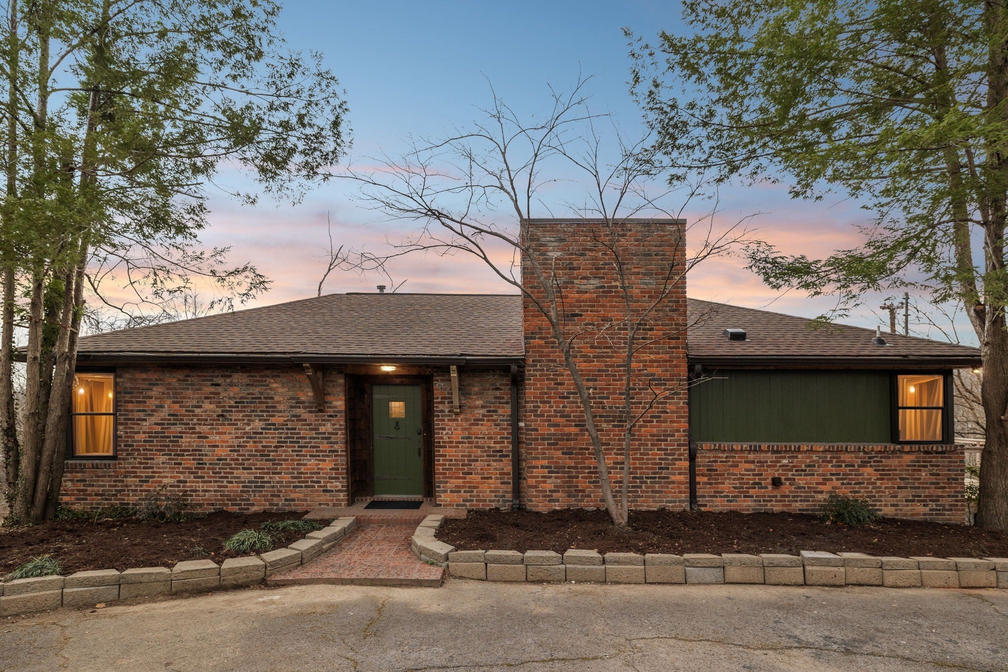 Photo of Listing #3116375