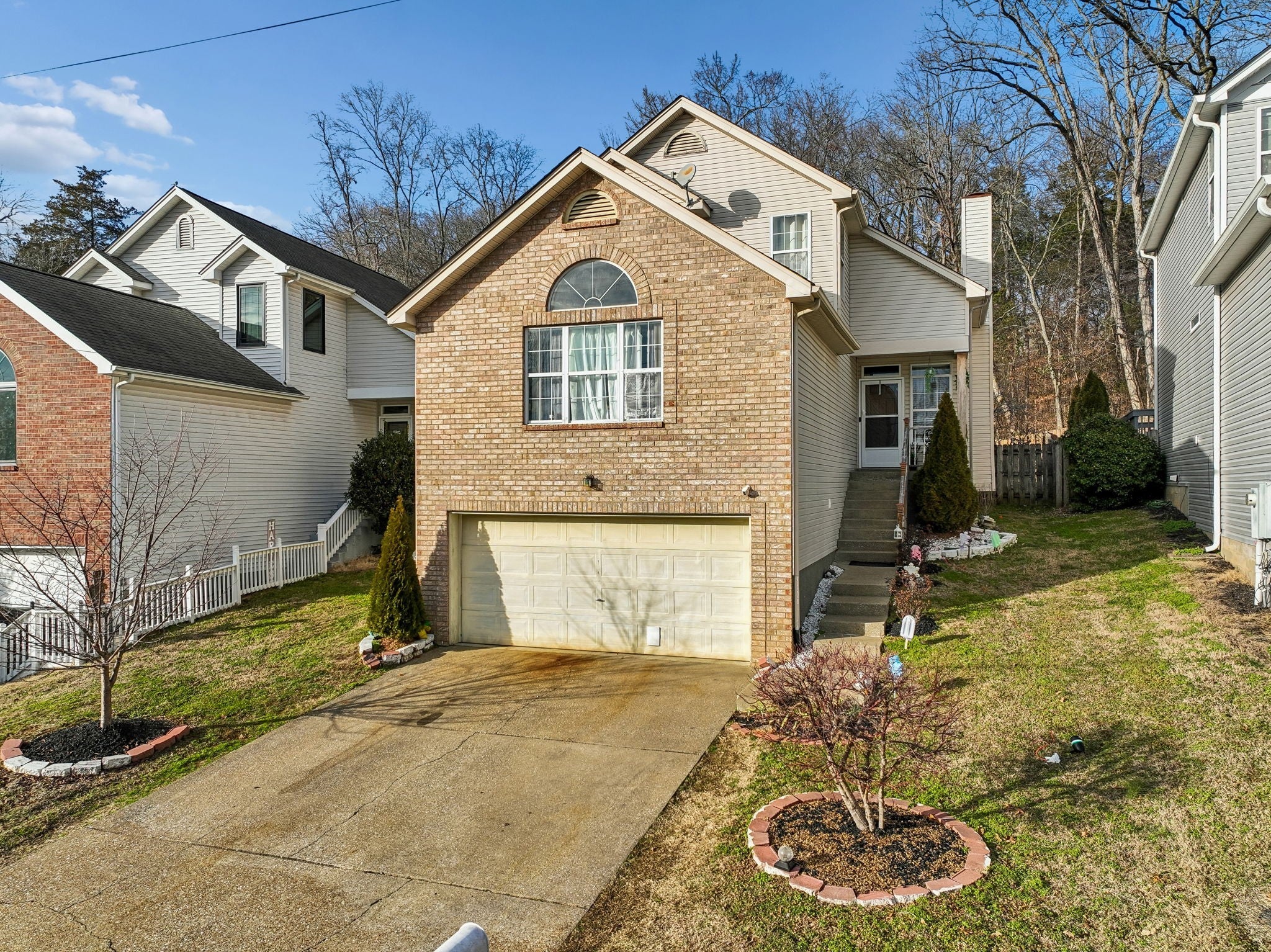 Photo of Listing #3117040