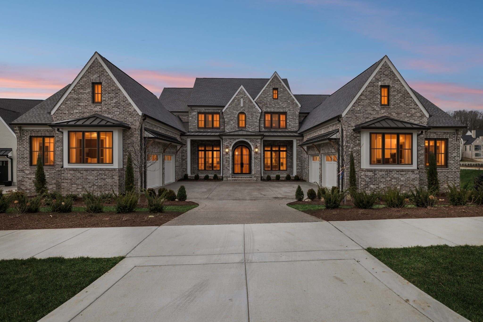 Photo of Listing #3117378