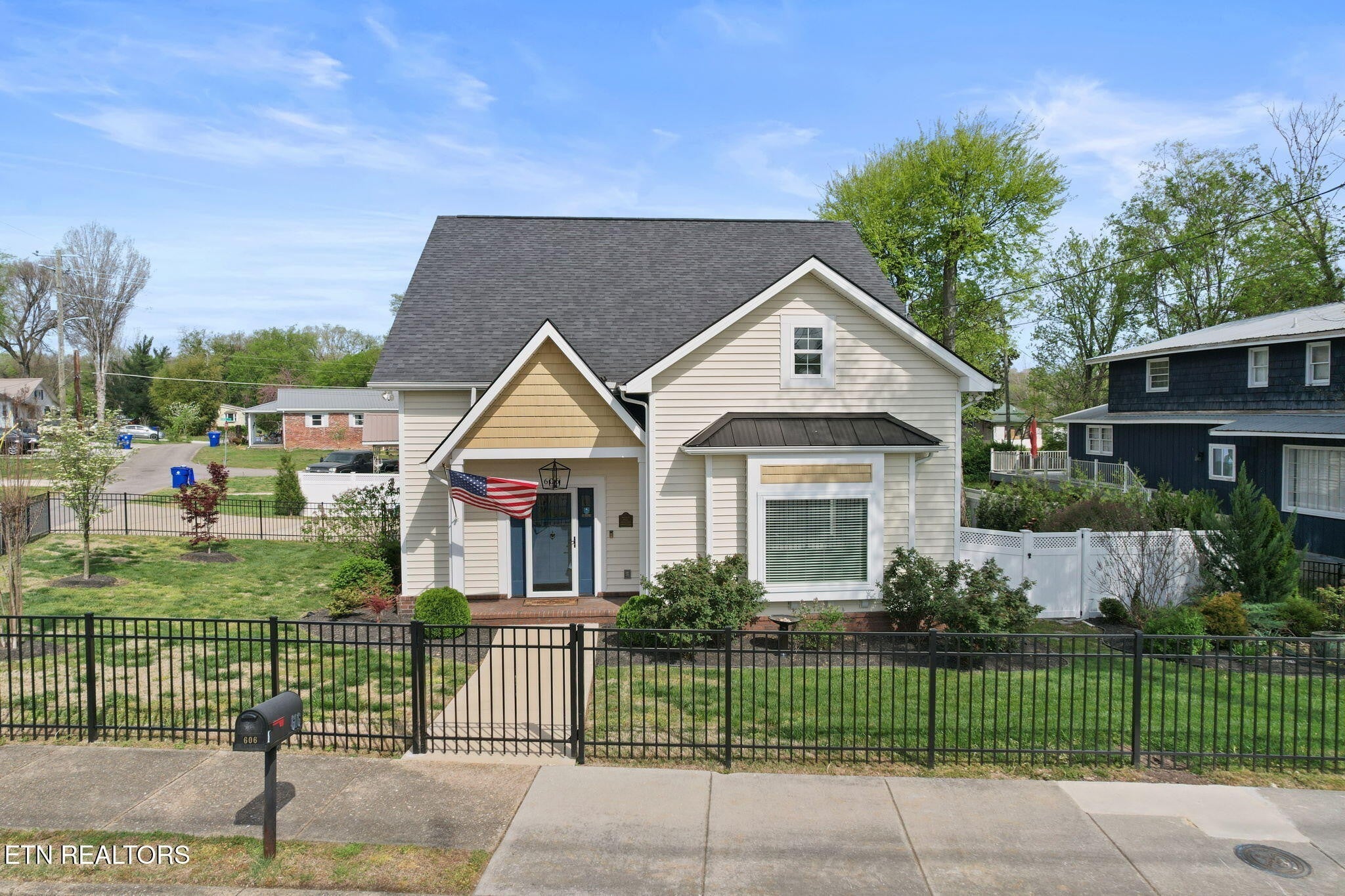 Photo of Listing #3117452