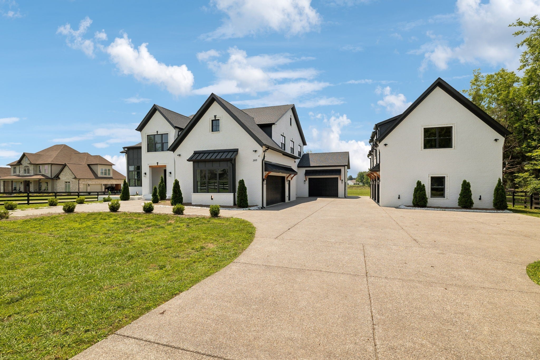 Photo of Listing #3118428