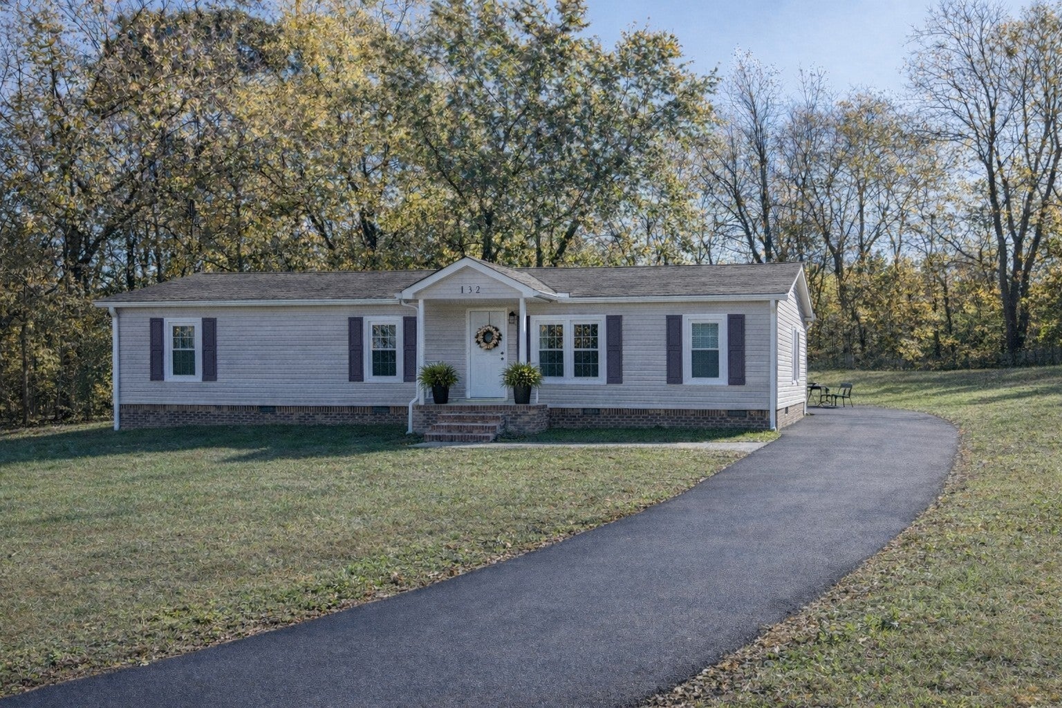 Photo for MLS 3118441 in 132 Amber Lynn Cir Columbia, TN - 38401