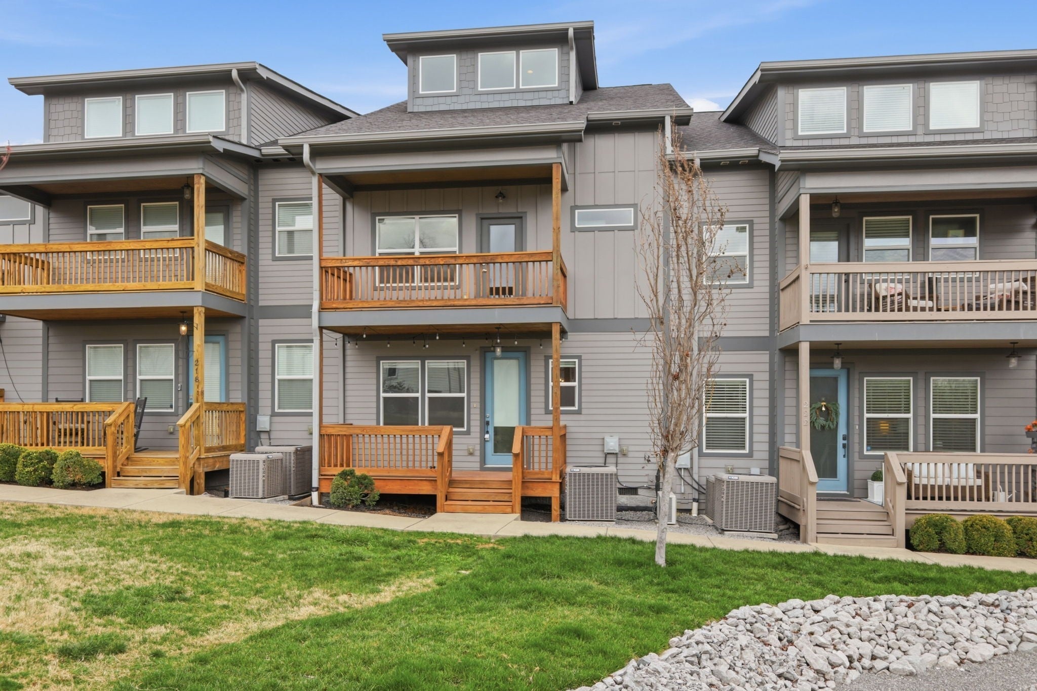 Photo of Listing #3118445