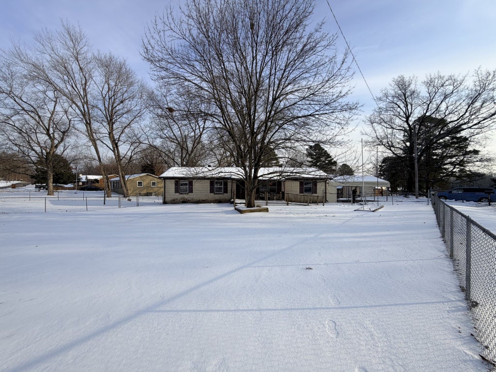 238 Pine Mountain Rd, Clarksville