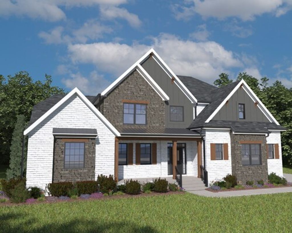 141 Firefly Ln, Hendersonville