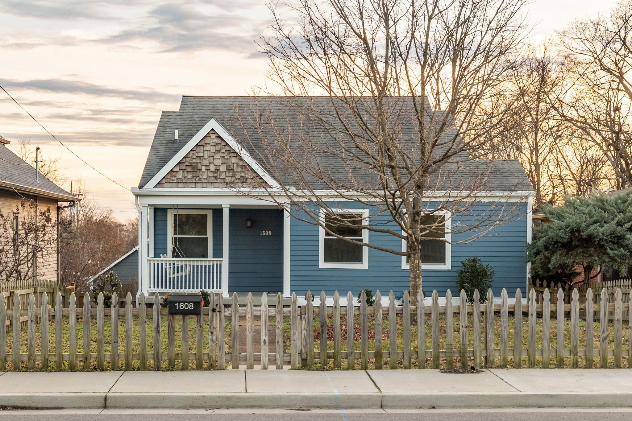 Photo for MLS 3119263 in 1608 Eastland Ave Nashville, TN - 37206