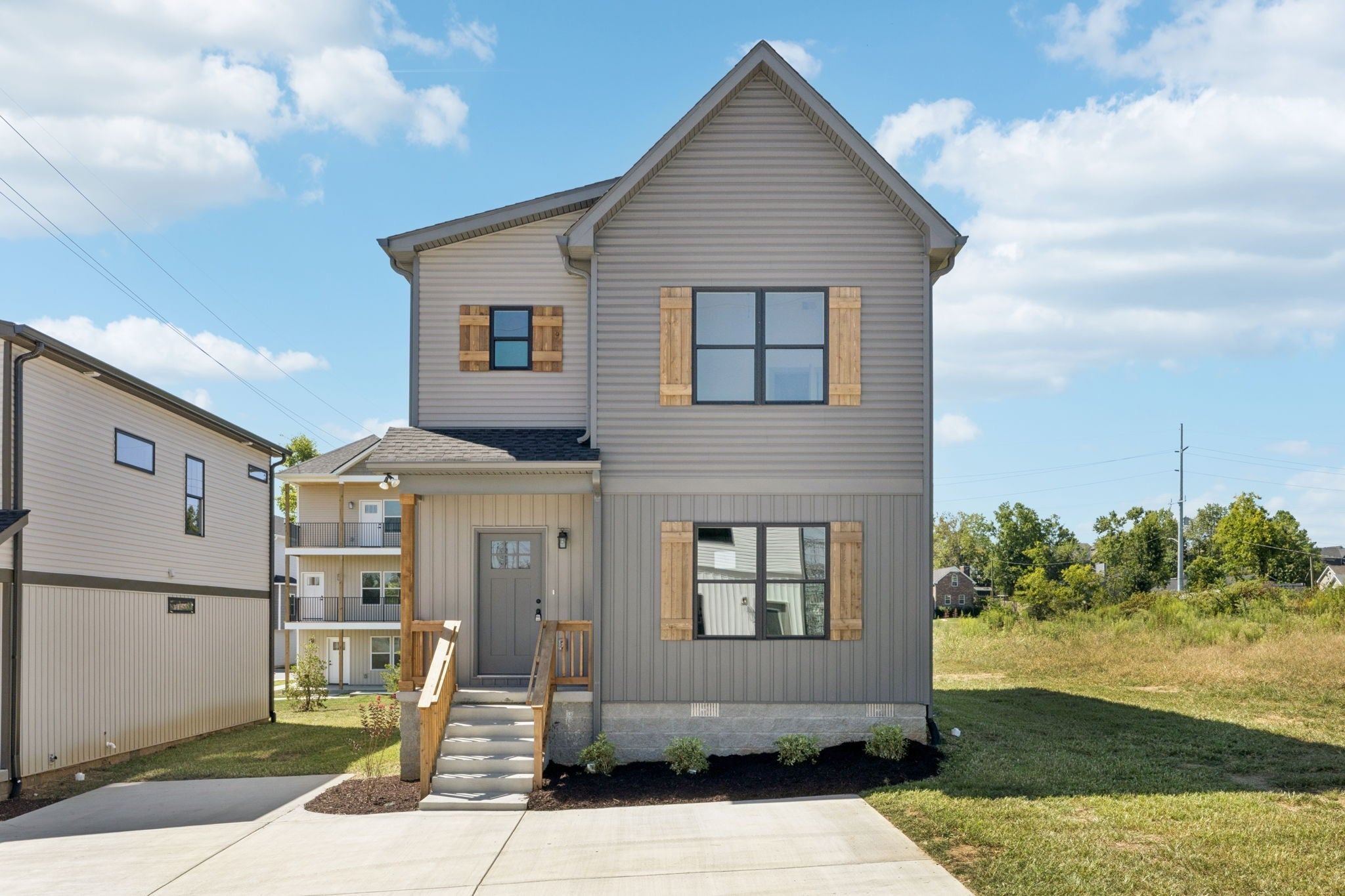 Photo of Listing #3119427