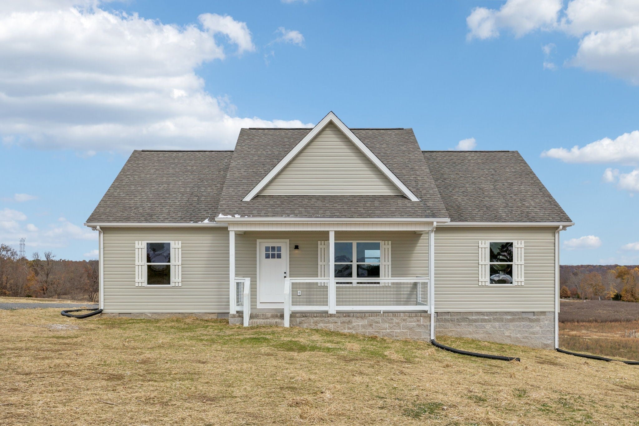 Home for sale in 2649 Oak Knob Rd Lafayette, TN