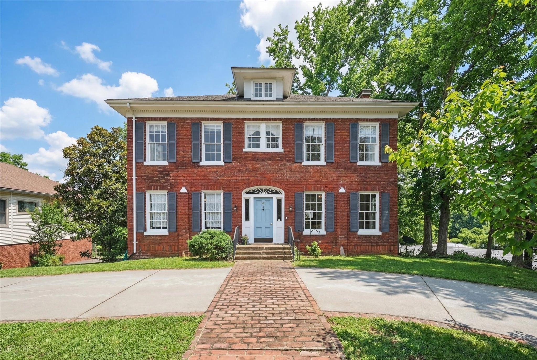 Photo of Listing #3121926