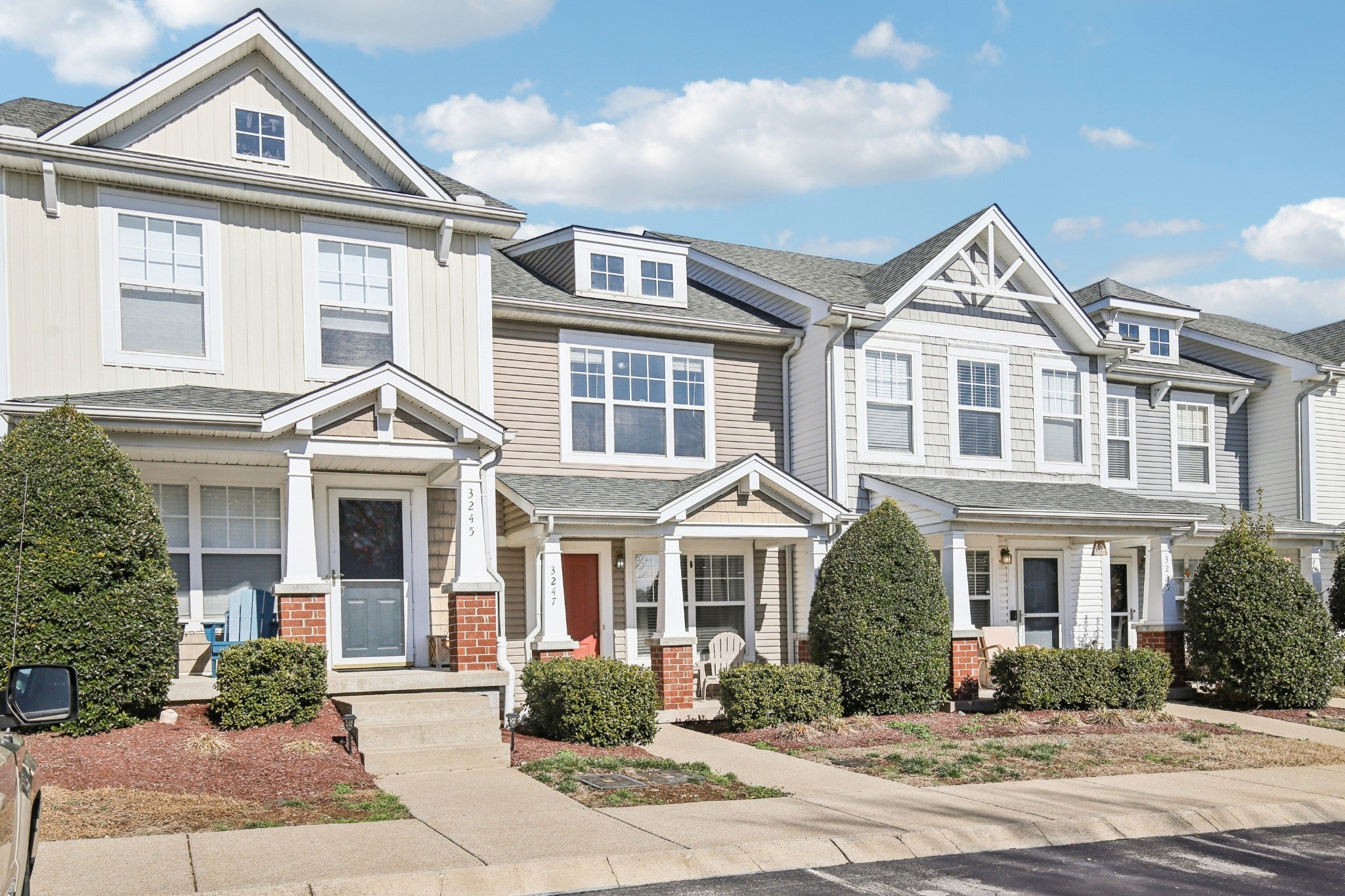 Photo of Listing #3122095