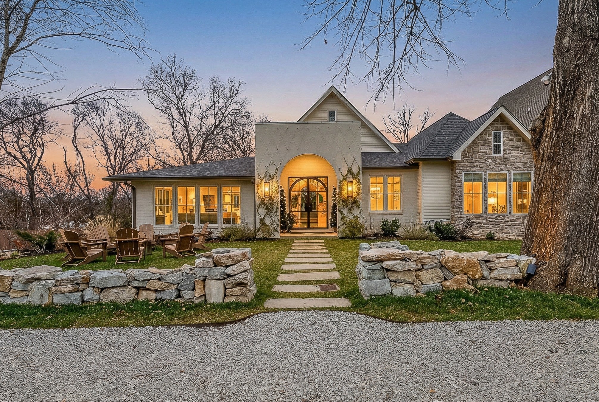 Photo of Listing #3122469