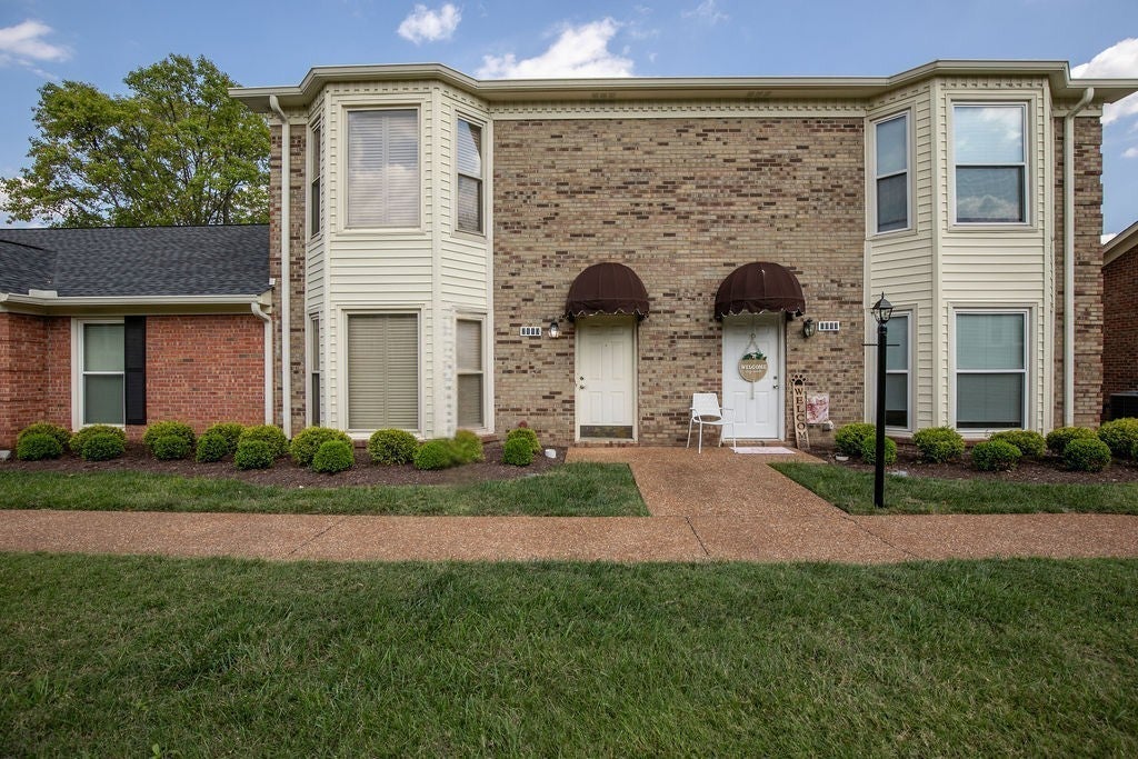 2113 River Chase Dr, Murfreesboro
