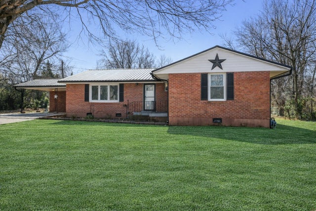 109 Rebecca Ln, Clarksville