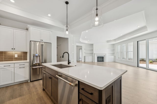 516 Restoration Dr, Smyrna