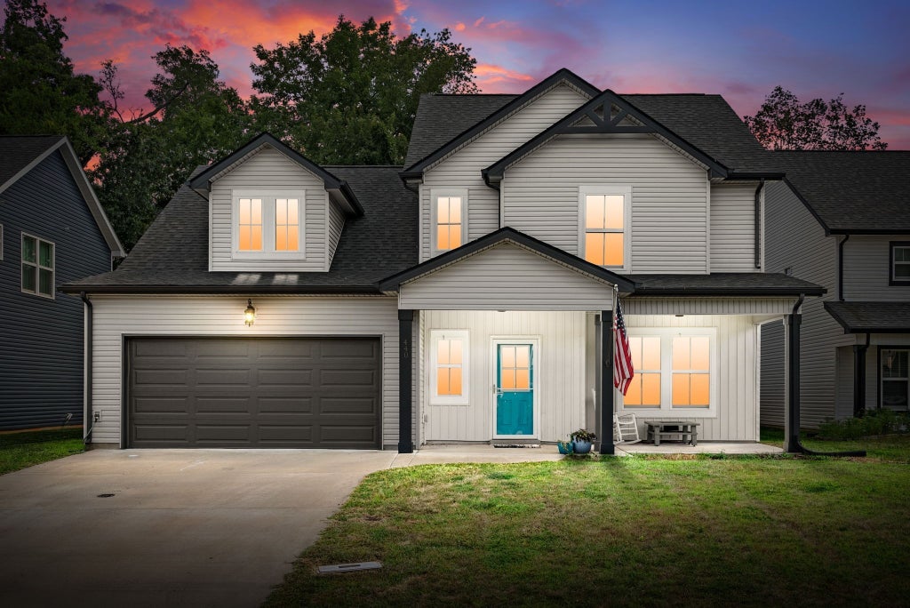 440 Kinslow Ct, Clarksville