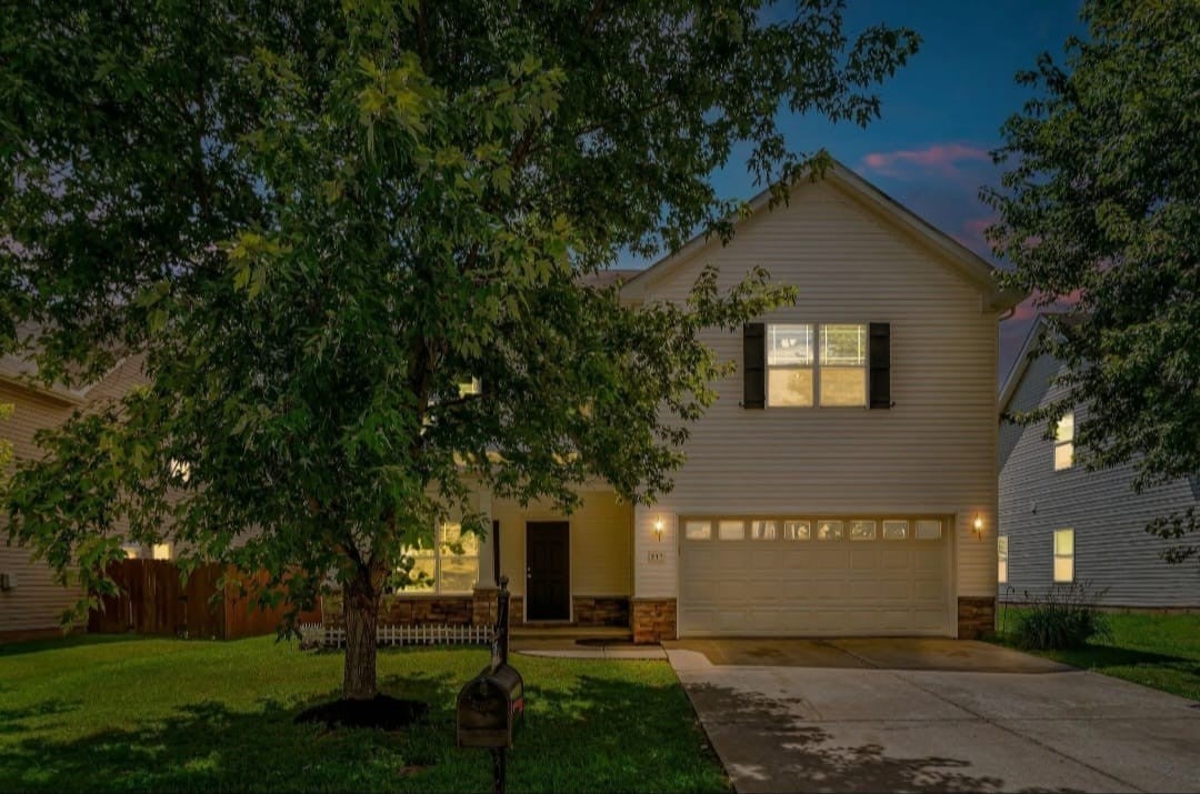 Home for sale in 317 Sarava Ln Smyrna, TN