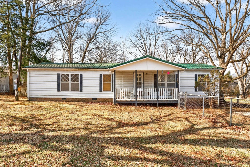 133 Hillview Dr, La Vergne