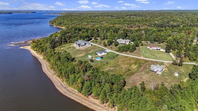 185 Sunset Pass, Big Sandy