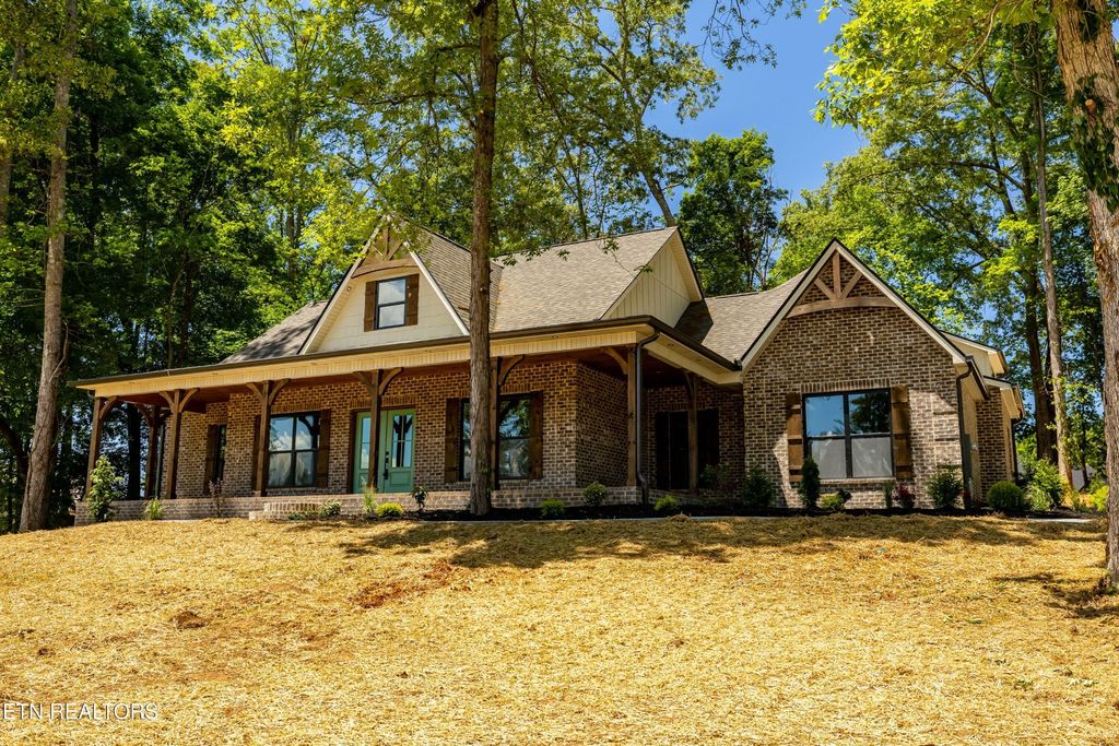 5816 Caswell Drive, Greenback