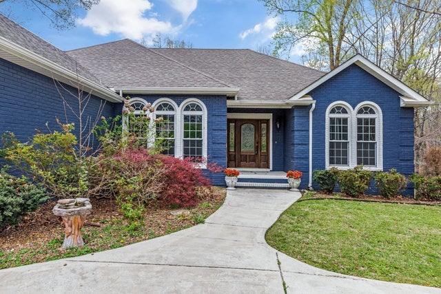 282 Owl Hollow Ln, Winchester