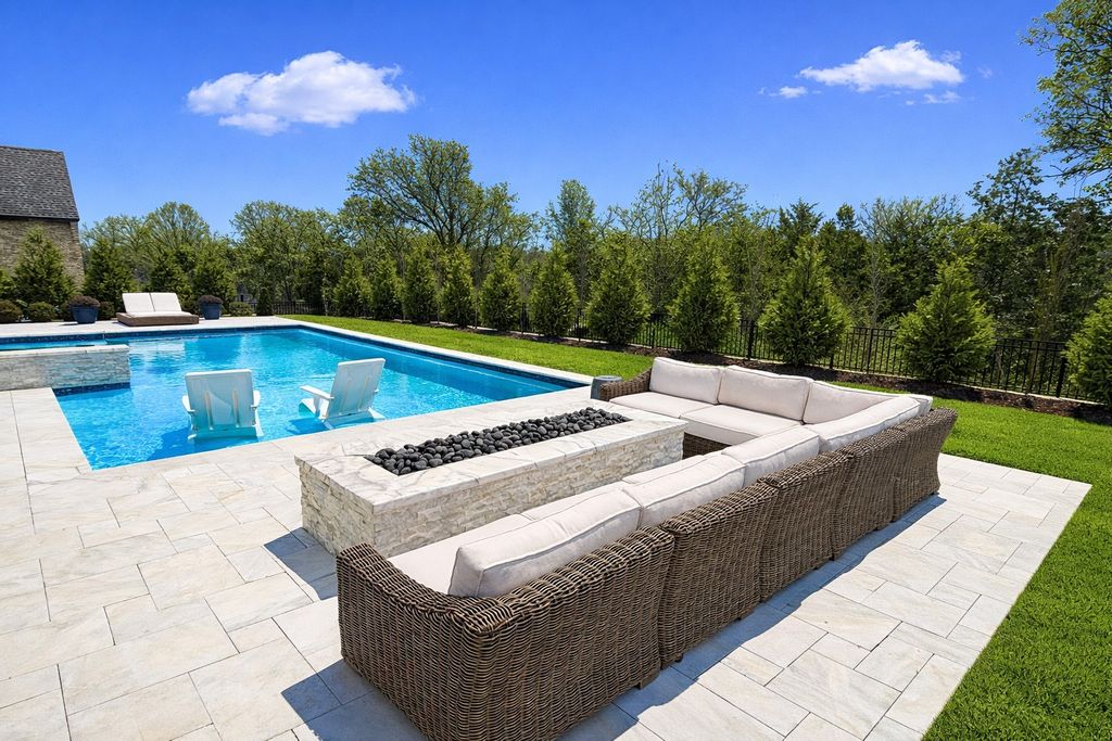 1702 Southwick Dr, Brentwood