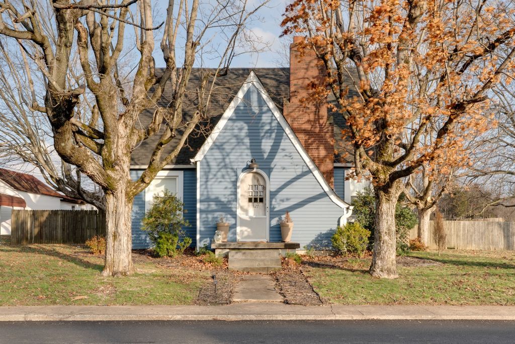 327 Portland Blvd, Portland