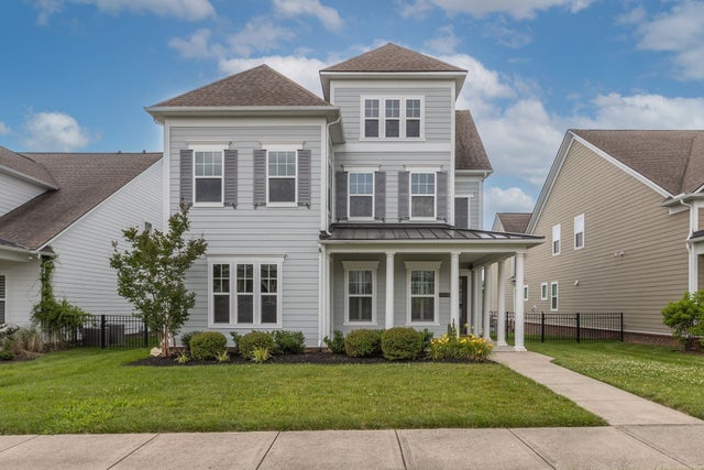 9560 Dresden Sq, Brentwood